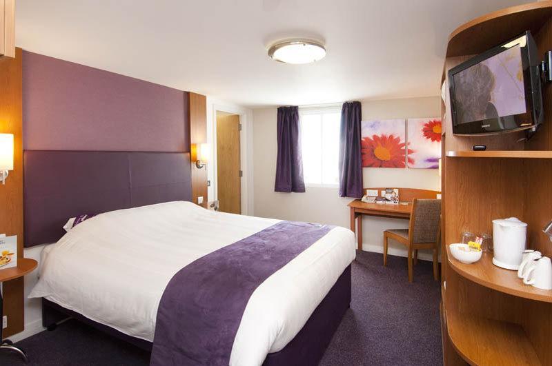 Premier Inn Premier Inn 威灵堡 外观 照片